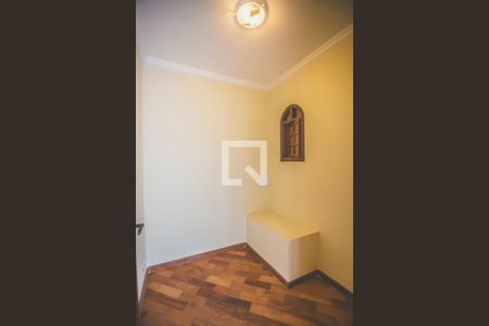 Casa à venda com 240m², 3 quartos e 3 vagasEscritório