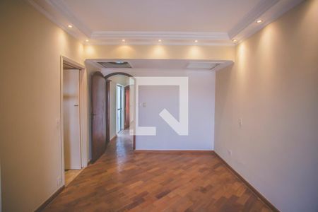 Casa à venda com 240m², 3 quartos e 3 vagasSuíte