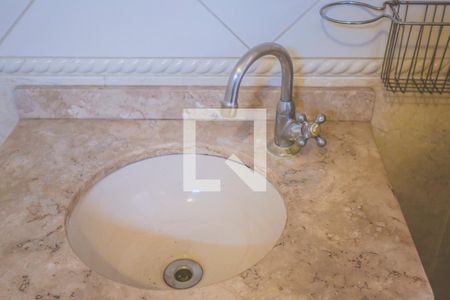 Casa à venda com 240m², 3 quartos e 3 vagasBanheiro Suíte