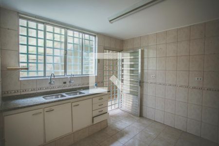 Casa à venda com 240m², 3 quartos e 3 vagasCozinha