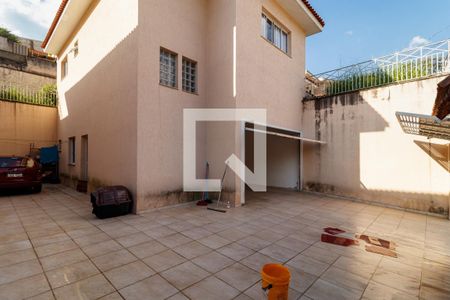 Casa para alugar com 300m², 4 quartos e 8 vagas Casa para alugar com 300m², 4 quartos e 8 vagasÁrea externa