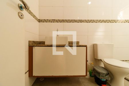 Casa para alugar com 300m², 4 quartos e 8 vagas Casa para alugar com 300m², 4 quartos e 8 vagasBanheiro da Suíte 2