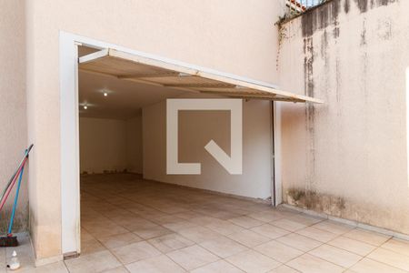 Casa para alugar com 300m², 4 quartos e 8 vagas Casa para alugar com 300m², 4 quartos e 8 vagasGaragem
