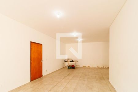 Casa para alugar com 300m², 4 quartos e 8 vagas Casa para alugar com 300m², 4 quartos e 8 vagasGaragem
