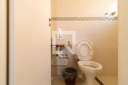 Casa para alugar com 300m², 4 quartos e 8 vagas Casa para alugar com 300m², 4 quartos e 8 vagasBanheiro da Suíte 3