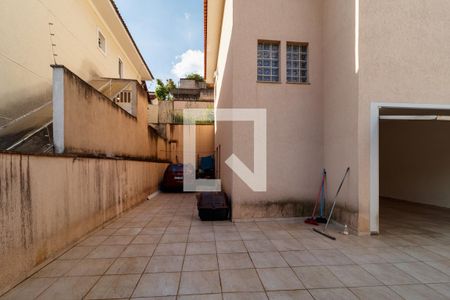 Casa para alugar com 300m², 4 quartos e 8 vagas Casa para alugar com 300m², 4 quartos e 8 vagasÁrea externa