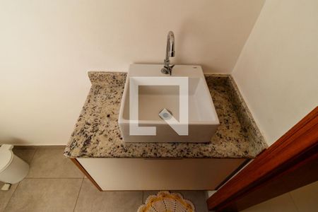 Casa para alugar com 300m², 4 quartos e 8 vagas Casa para alugar com 300m², 4 quartos e 8 vagasBanheiro