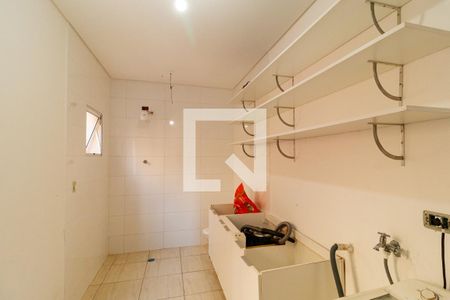 Casa para alugar com 300m², 4 quartos e 8 vagas Casa para alugar com 300m², 4 quartos e 8 vagasÁrea de Serviço