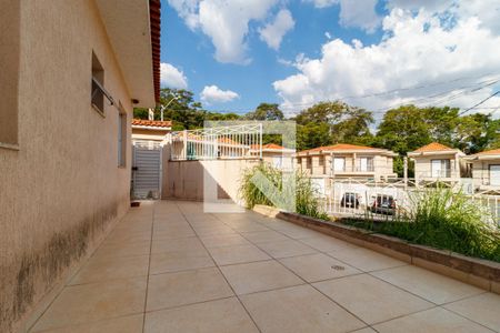 Casa para alugar com 300m², 4 quartos e 8 vagas Casa para alugar com 300m², 4 quartos e 8 vagasÁrea externa