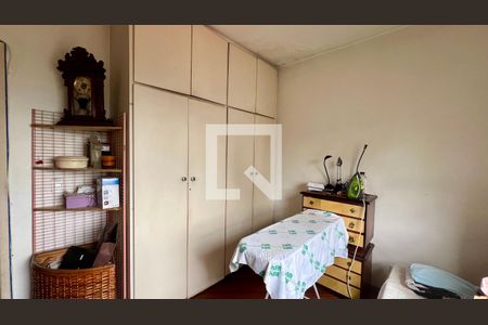 Casa à venda com 275m², 4 quartos e 2 vagasQuarto 2