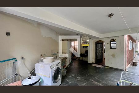 Casa à venda com 275m², 4 quartos e 2 vagasÁrea de Serviço