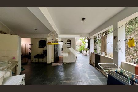 Casa à venda com 275m², 4 quartos e 2 vagasÁrea de Serviço