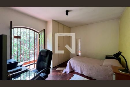 Casa à venda com 275m², 4 quartos e 2 vagasQuarto 3