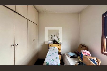 Casa à venda com 275m², 4 quartos e 2 vagasQuarto 2