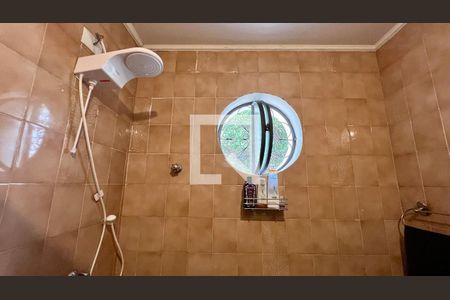 Casa à venda com 275m², 4 quartos e 2 vagasBanheiro da Suíte