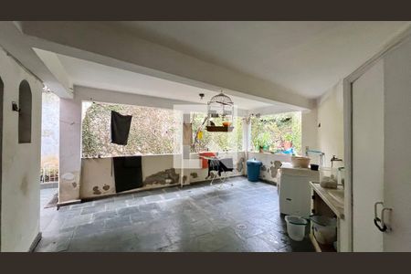 Casa à venda com 275m², 4 quartos e 2 vagasÁrea de Serviço