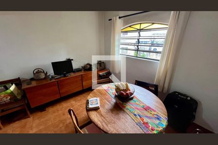 Casa à venda com 275m², 4 quartos e 2 vagasCozinha