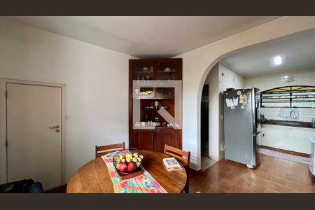 Casa à venda com 275m², 4 quartos e 2 vagasCozinha