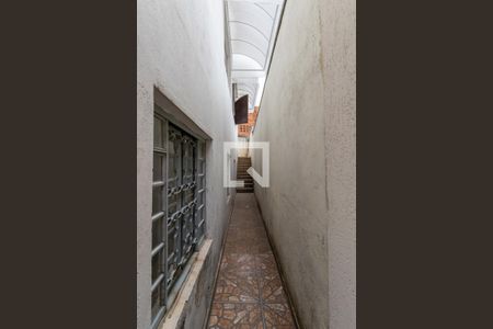 Casa à venda com 231m², 5 quartos e 6 vagasCorredor