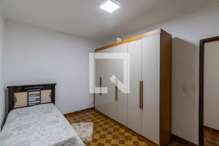 Casa à venda com 231m², 5 quartos e 6 vagasCasa 1 - Quarto 3