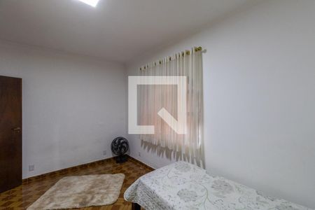 Casa à venda com 231m², 5 quartos e 6 vagasCasa 1 - Quarto 3