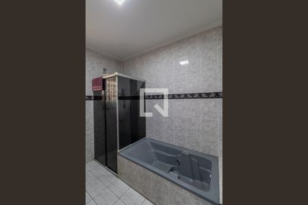 Casa à venda com 231m², 5 quartos e 6 vagasCasa 1 - Banheiro