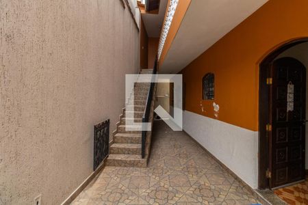 Casa à venda com 231m², 5 quartos e 6 vagasCorredor