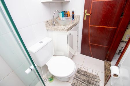 Casa à venda com 80m², 2 quartos e 1 vagaBanheiro quarto 2