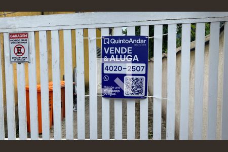 Casa à venda com 80m², 2 quartos e 1 vagaPlaquinha