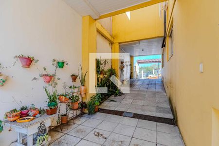 Casa à venda com 300m², 6 quartos e 4 vagas Casa à venda com 300m², 6 quartos e 4 vagasÁrea externa