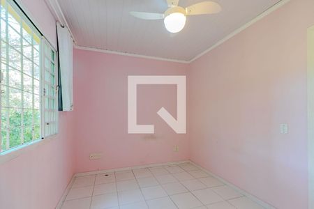 Casa à venda com 300m², 6 quartos e 4 vagas Casa à venda com 300m², 6 quartos e 4 vagasQuarto 6