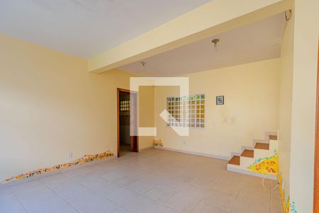 Casa à venda com 300m², 6 quartos e 4 vagas Casa à venda com 300m², 6 quartos e 4 vagasQuarto 4