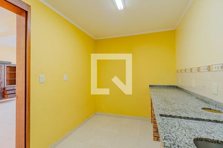 Casa à venda com 300m², 6 quartos e 4 vagas Casa à venda com 300m², 6 quartos e 4 vagasCozinha 2