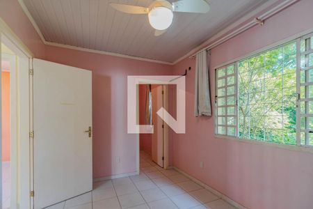 Casa à venda com 300m², 6 quartos e 4 vagas Casa à venda com 300m², 6 quartos e 4 vagasQuarto 6