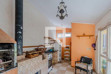 Casa à venda com 300m², 6 quartos e 4 vagas Casa à venda com 300m², 6 quartos e 4 vagasÁrea comum