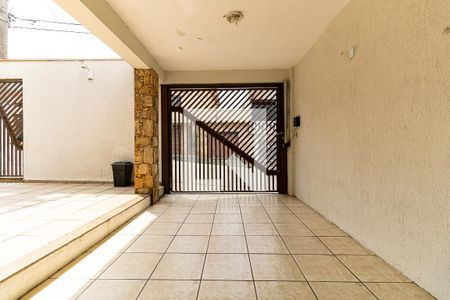 Casa para alugar com 300m², 3 quartos e 5 vagas Casa para alugar com 300m², 3 quartos e 5 vagasGaragem