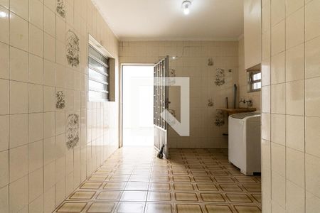 Casa para alugar com 300m², 3 quartos e 5 vagas Casa para alugar com 300m², 3 quartos e 5 vagasLavanderia