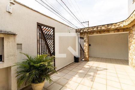 Casa para alugar com 300m², 3 quartos e 5 vagas Casa para alugar com 300m², 3 quartos e 5 vagasQuintal