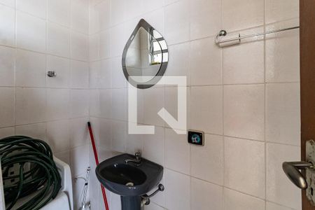 Casa para alugar com 300m², 3 quartos e 5 vagas Casa para alugar com 300m², 3 quartos e 5 vagasBanheiro da Área Externa