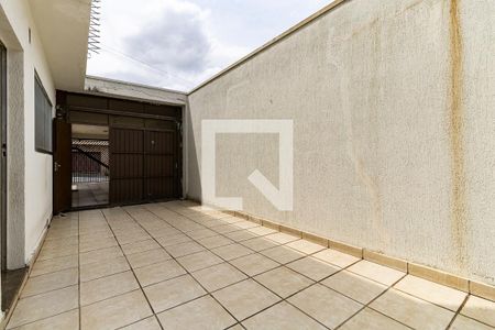 Casa para alugar com 300m², 3 quartos e 5 vagas Casa para alugar com 300m², 3 quartos e 5 vagasGaragem