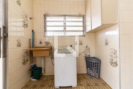 Casa para alugar com 300m², 3 quartos e 5 vagas Casa para alugar com 300m², 3 quartos e 5 vagasLavanderia