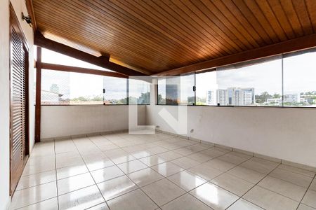 Casa para alugar com 300m², 3 quartos e 5 vagas Casa para alugar com 300m², 3 quartos e 5 vagasVaranda