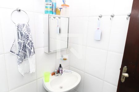 Casa à venda com 200m², 4 quartos e 4 vagas Casa à venda com 200m², 4 quartos e 4 vagasBanheiro da Suíte