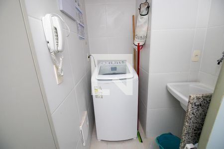 Apartamento à venda com 90m², 2 quartos e 1 vagaÁrea de Serviço