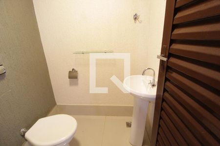 Casa para alugar com 265m², 3 quartos e 5 vagasBanheiro de serviço