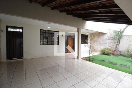 Casa para alugar com 265m², 3 quartos e 5 vagasGaragem