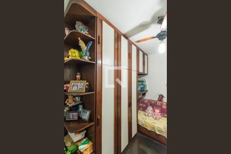Apartamento para alugar com 81m², 2 quartos e 1 vaga Apartamento para alugar com 81m², 2 quartos e 1 vagaQuarto de Serviço