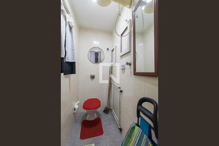 Apartamento para alugar com 81m², 2 quartos e 1 vaga Apartamento para alugar com 81m², 2 quartos e 1 vagaBanheiro de Serviço