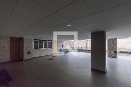 Apartamento para alugar com 81m², 2 quartos e 1 vaga Apartamento para alugar com 81m², 2 quartos e 1 vagaÁrea comum - Salão de festas