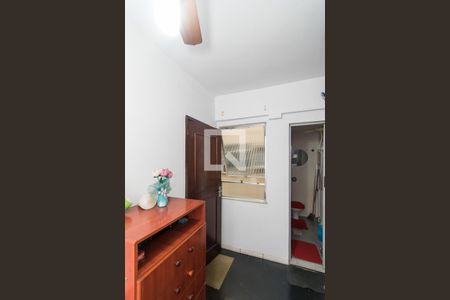 Apartamento para alugar com 81m², 2 quartos e 1 vaga Apartamento para alugar com 81m², 2 quartos e 1 vagaQuarto de Serviço